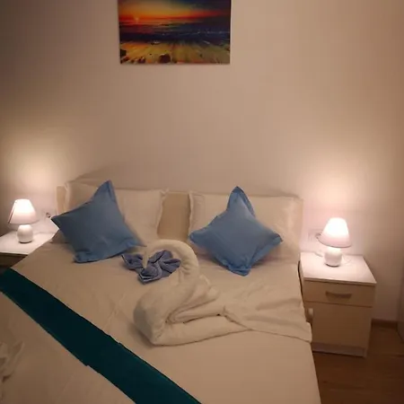 Apartment Solid House - 2 Etaj 7 Vedere Frontala Lac